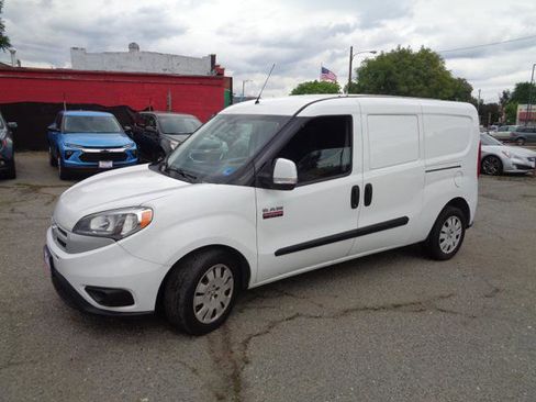 Used 2018 RAM ProMaster City Tradesman SLT FWD image 2