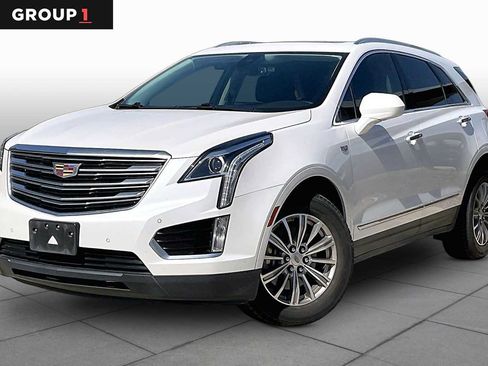 Used 2018 Cadillac XT5 Luxury w/ Driver Awareness Package FWD image 1