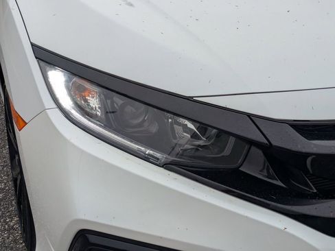 Used 2020 Honda Civic Sport image 9