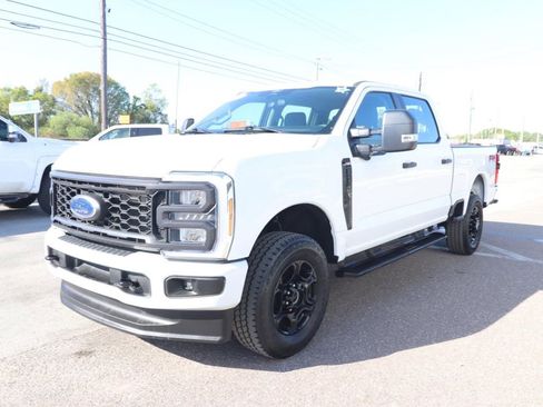 Used 2024 Ford F250 XL w/ STX Appearance Package image 5