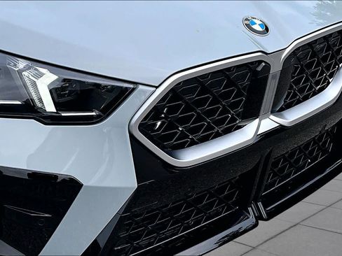Certified 2025 BMW X2 xDrive28i w/ M Sport Package AWD/4WD image 31