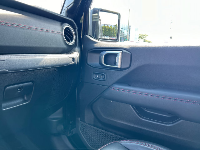 Used 2023 Jeep Gladiator Rubicon w/ Cold Weather Group AWD/4WD image 24