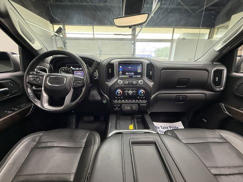 Used 2019 GMC Sierra 1500 Denali w/ Denali Ultimate Package AWD/4WD image 15