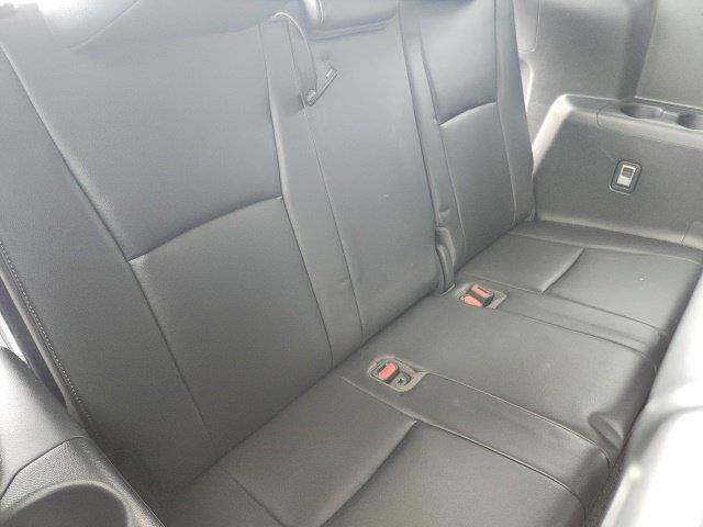 Used 2022 Toyota Highlander XSE FWD image 28