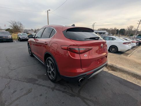 Used 2018 Alfa Romeo Stelvio Ti image 5