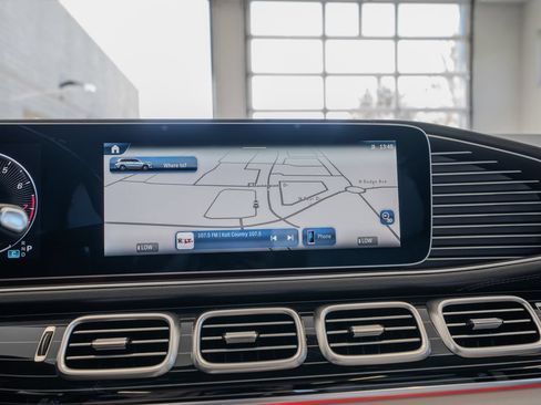 New 2026 Mercedes-Benz GLS 580 4MATIC image 20