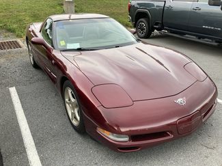 Used 2003 Chevrolet Corvette Coupe w/ Preferred Equipment Group RWD video 1
