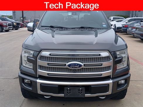 Used 2015 Ford F150 Platinum w/ Equipment Group 701A Luxury AWD/4WD image 4