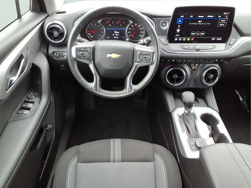 Certified 2024 Chevrolet Blazer LT w/ Convenience Package FWD image 5