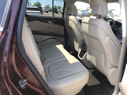 Used 2016 Lincoln MKX Reserve w/ Climate Package AWD/4WD image 17