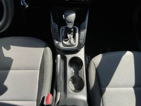 Used 2024 Kia Soul LX w/ Option Group 015 FWD image 18