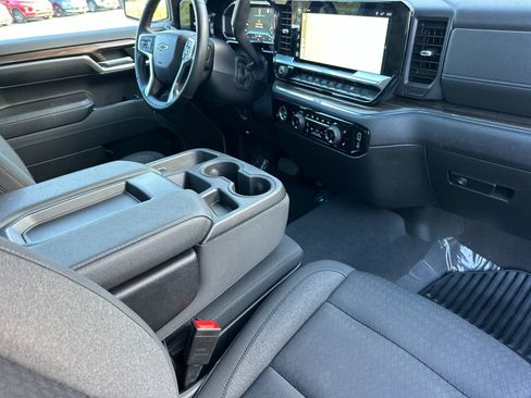 Used 2023 Chevrolet Silverado 1500 RST AWD/4WD image 14