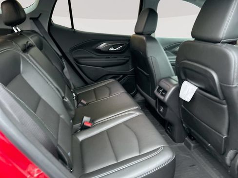 Used 2024 GMC Terrain SLT w/ LPO, Floor Liner Package AWD/4WD image 27