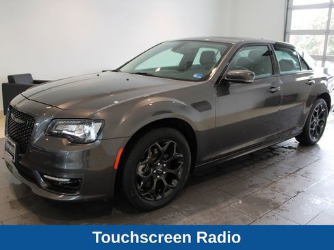 Used 2023 Chrysler 300 Touring L w/ Popular Equipment Group image 12