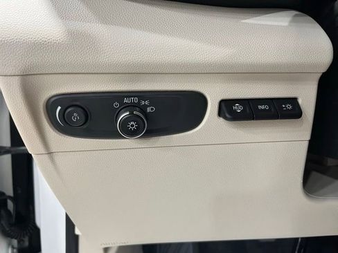 Used 2022 Buick Envision Avenir w/ Technology Package II AWD/4WD image 15