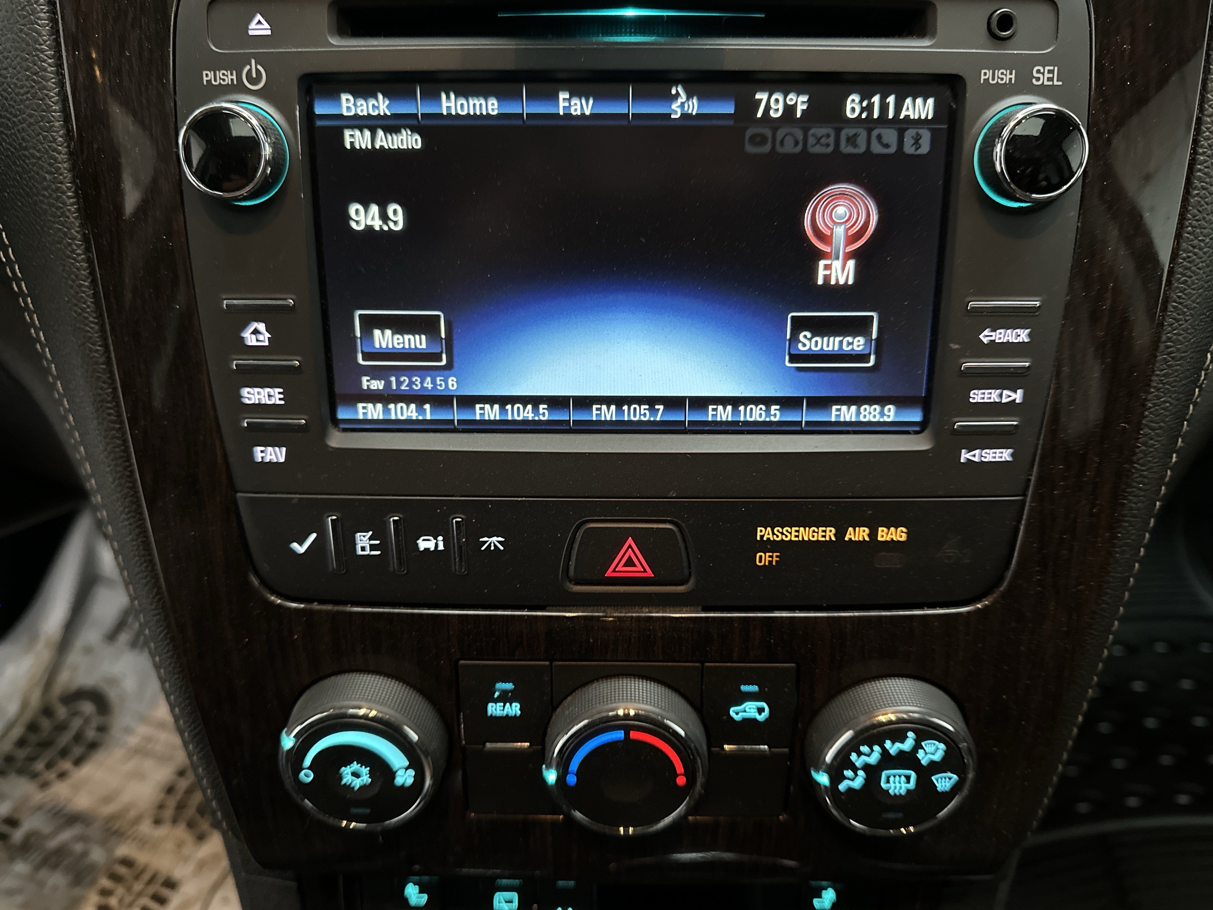 Used 2017 Chevrolet Traverse LT w/ Style and Technology Package FWD image 30