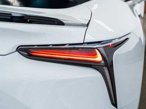 Used 2018 Lexus LC 500 Coupe w/ Performance Package image 27