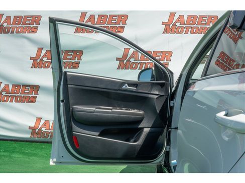 Used 2021 Kia Sportage LX AWD/4WD image 32