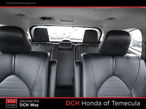Used 2021 Toyota Highlander XLE FWD image 20