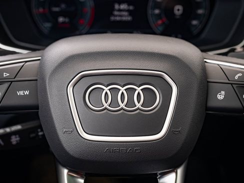 Used 2025 Audi Q5 2.0T Premium w/ Convenience Plus Package image 29