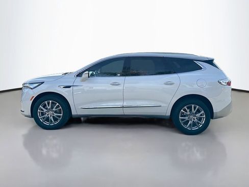 Used 2023 Buick Enclave Essence w/ Experience Buick Package FWD image 4