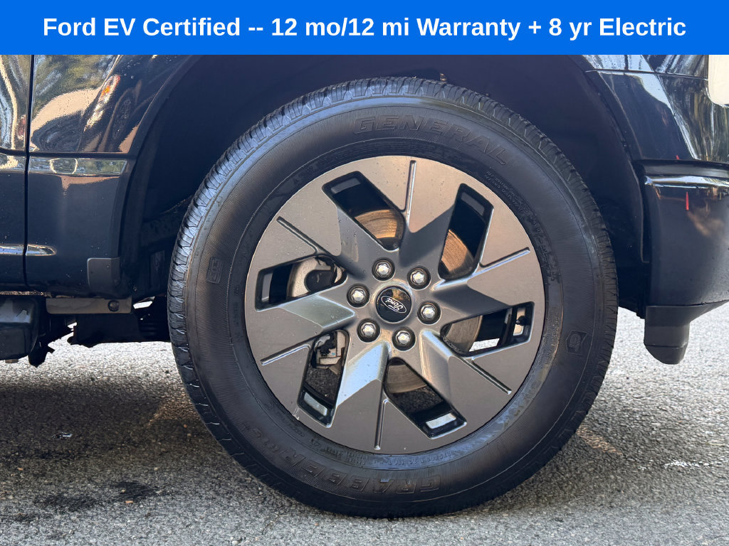 Used 2023 Ford F150 Lightning Lariat w/ Max Trailer Tow Package AWD/4WD image 8