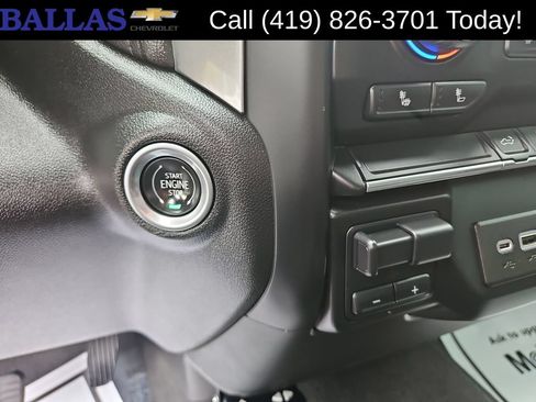 Certified 2022 Chevrolet Silverado 1500 RST w/ LPO, Dark Essentials Package AWD/4WD image 17