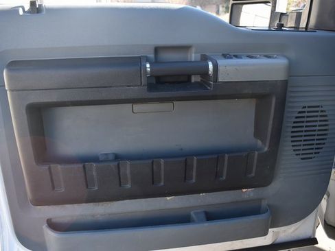 Used 2015 Ford F350 XLT w/ XLT Value Package image 11