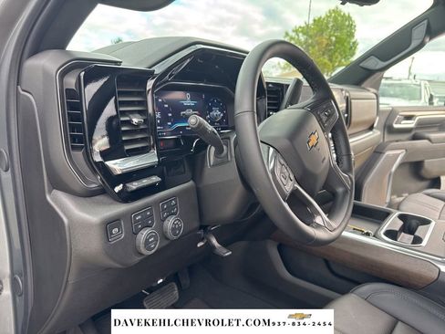 Used 2025 Chevrolet Silverado 2500 High Country w/ High Country Premium Package AWD/4WD image 20