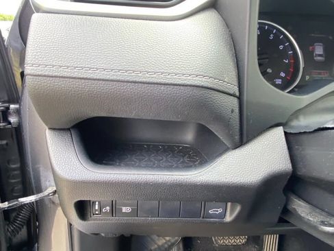 Used 2021 Toyota RAV4 XLE Premium FWD image 12