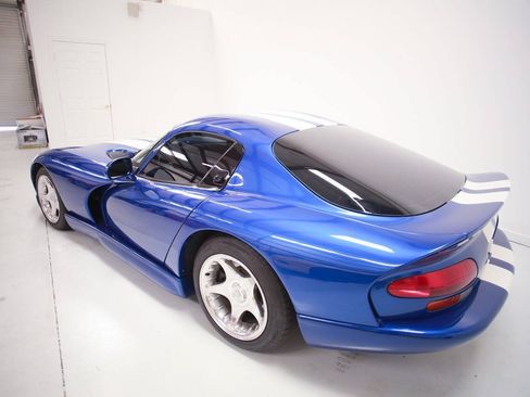 Used 1996 Dodge Viper GTS RWD image 13