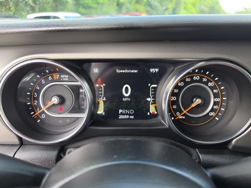 Used 2021 Jeep Gladiator Sport AWD/4WD image 30