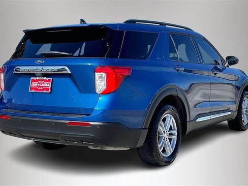 Used 2021 Ford Explorer XLT image 5