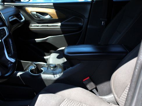 Used 2019 GMC Terrain SLE w/ Black Edition image 16