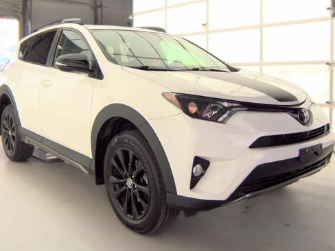 Used 2018 Toyota RAV4 Adventure AWD/4WD image 2