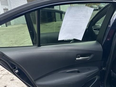 Used 2021 Toyota Corolla SE image 32