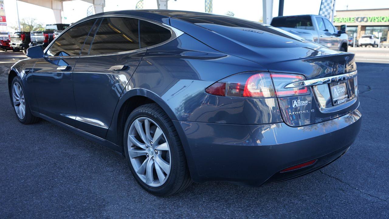 Used 2017 Tesla Model S 100D AWD/4WD image 2