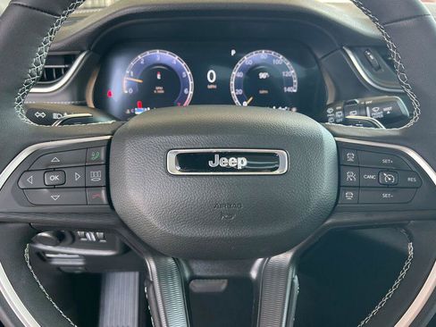 New 2025 Jeep Grand Cherokee L Laredo w/ Luxury Tech Group I image 23