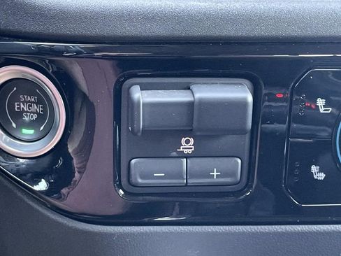 Used 2022 Chevrolet Silverado 1500 LT Trail Boss w/ LT Trail Boss Premium Package image 26