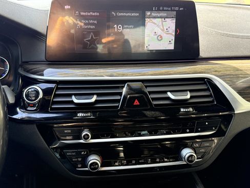 Used 2017 BMW 530i w/ M Sport Package image 30