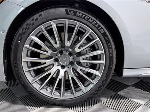 New 2026 Mercedes-Benz E 53 AMG e 4MATIC Sedan image 8