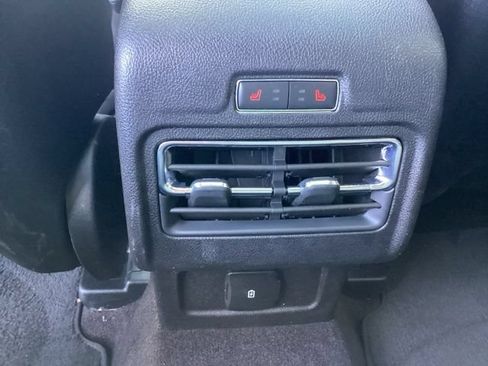 Used 2021 Lincoln Corsair AWD w/ Premium Package image 17