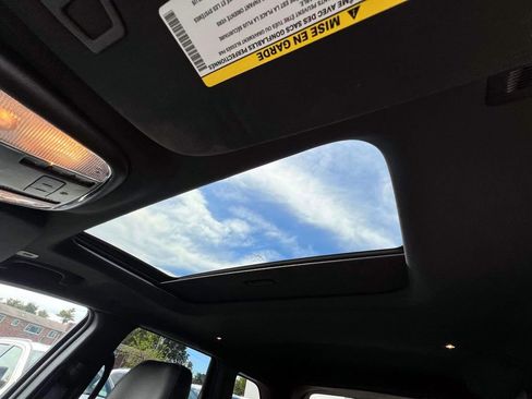 Certified 2022 Jeep Grand Cherokee Limited image 34