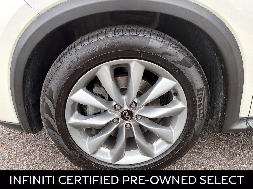 Certified 2019 INFINITI QX50 Essential FWD image 17