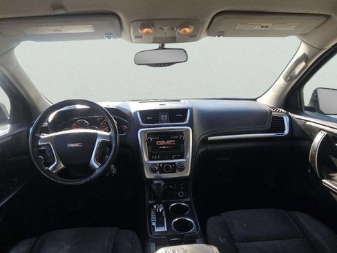 Used 2015 GMC Acadia SLE image 8