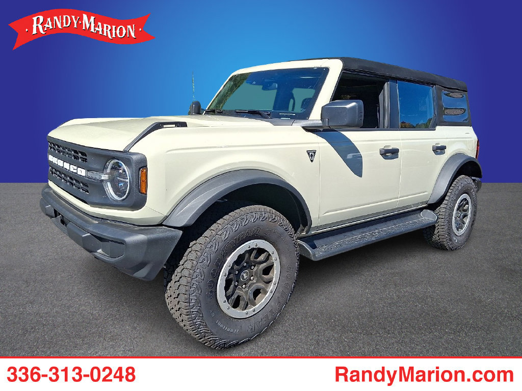 Used 2025 Ford Bronco 4-Door w/ Sasquatch Package AWD/4WD image 1