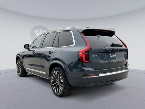 New 2026 Volvo XC90 B6 Plus w/ Protection Package Premier image 4