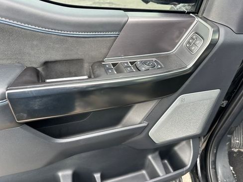 Used 2024 Ford F150 Platinum image 19