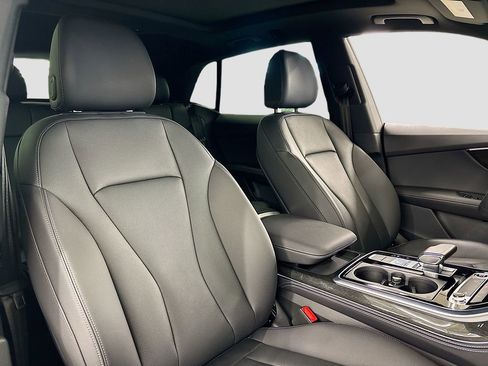 Used 2025 Audi Q8 Premium Plus w/ Premium Plus Package image 15