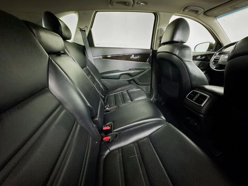Used 2020 Kia Sorento EX image 26